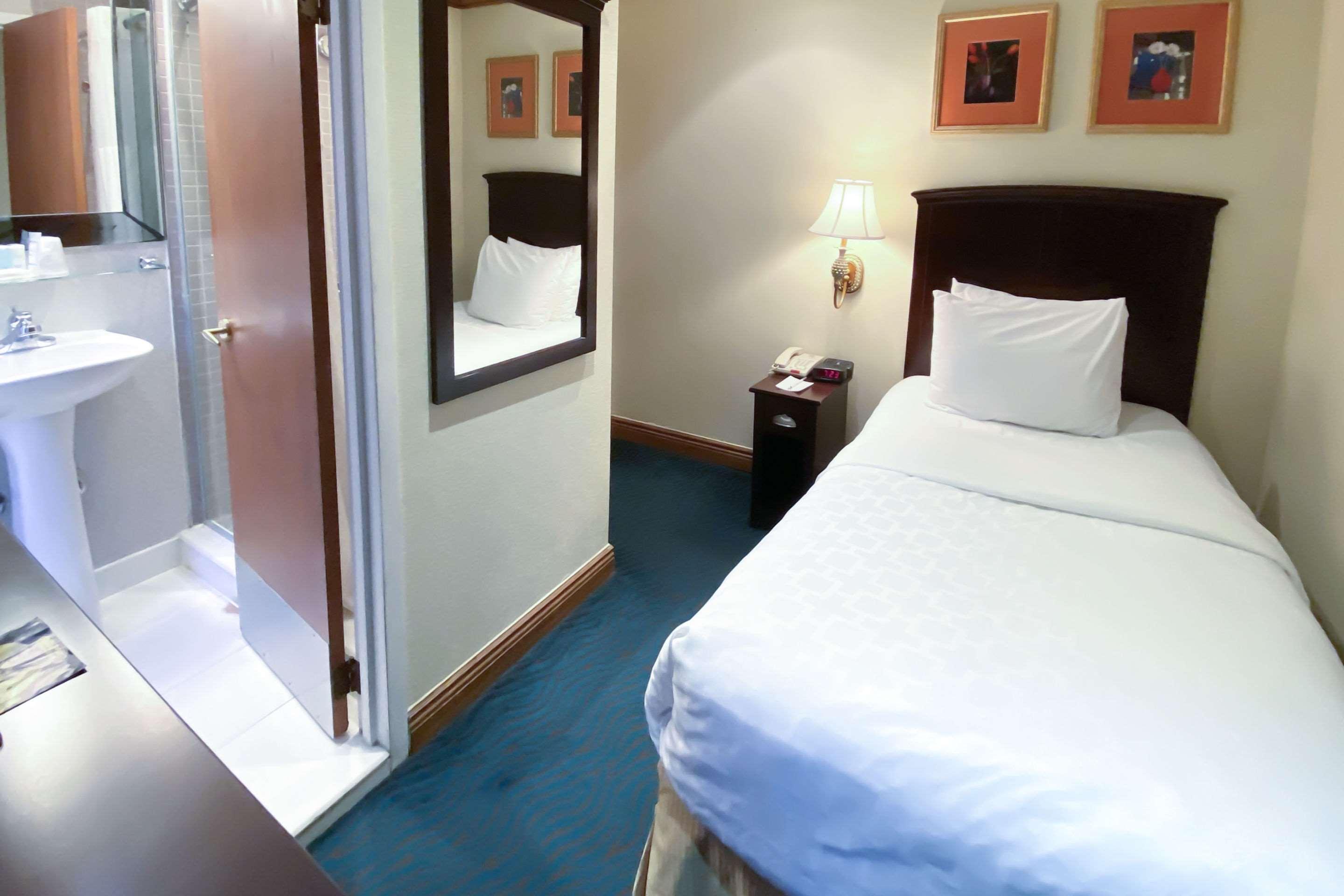 Clarion Hotel Park Avenue New York Bagian luar foto