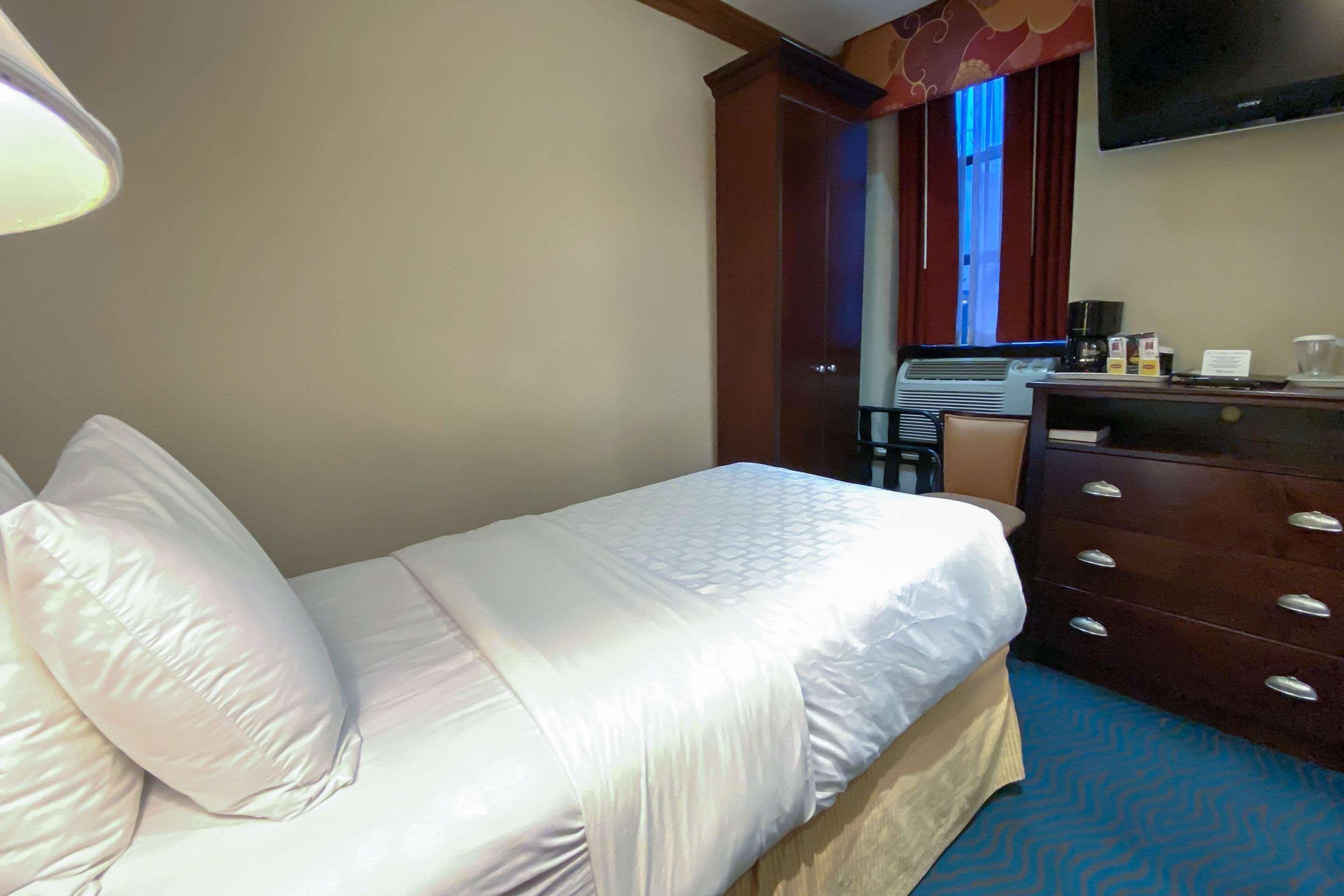 Clarion Hotel Park Avenue New York Bagian luar foto
