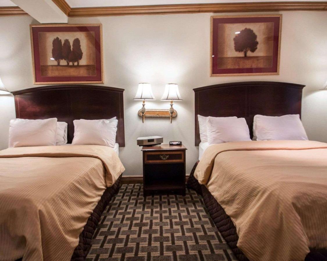Clarion Hotel Park Avenue New York Bagian luar foto
